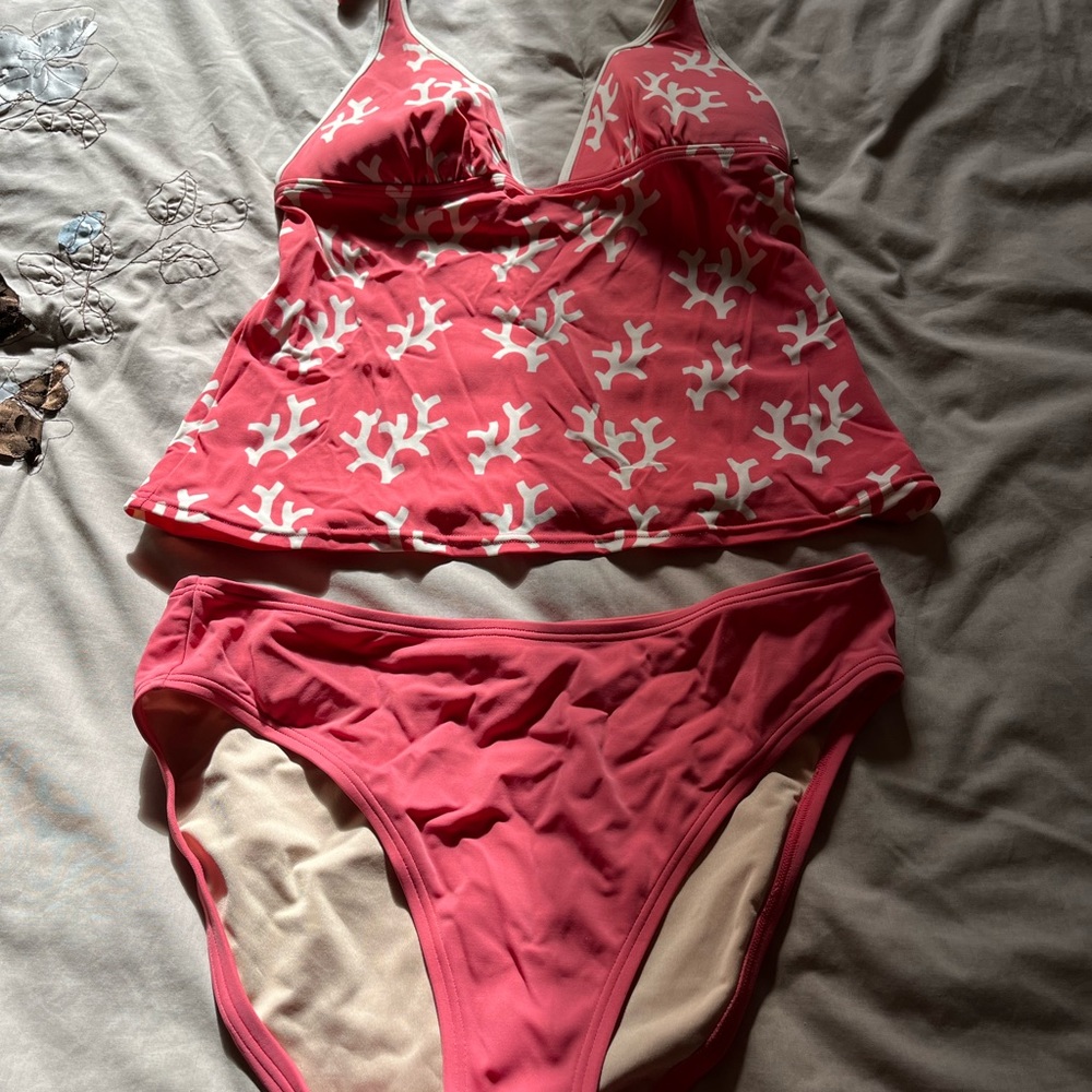 Tankini Set - Picture 2 of 3